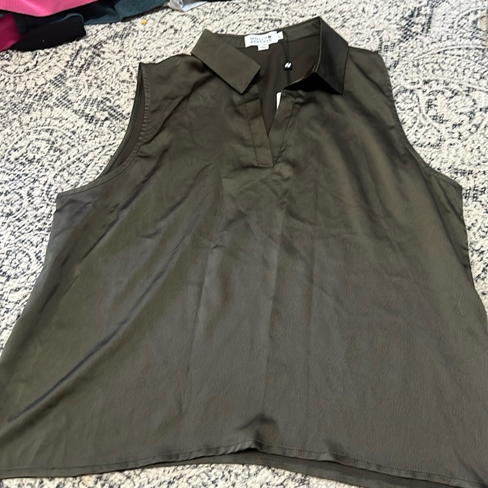 Perfect olive green top